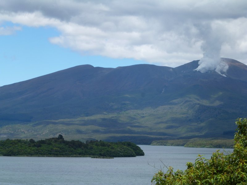 002 Active Volcano Tongariro 4th Jan 2013.JPG